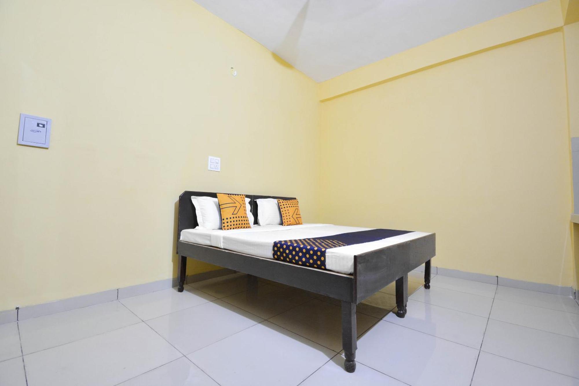 Spot On Hotel Diamond Sohāna Exterior photo